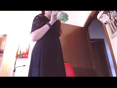❤️ Pakļāvīga verdzene, kurai patīk netīras un sulīgas biksītes, ir spiesta masturbēt pēc šī video noskatīšanās! ❤️ Super sekss pie mums