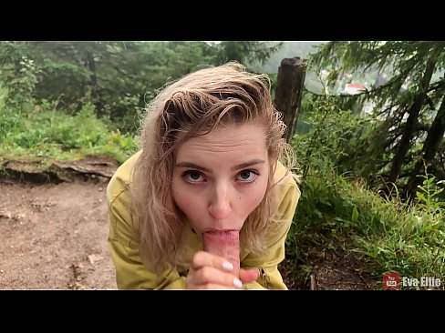 ❤️ Meitene norij spermu pēc publiska blowjoba - Eva Elfi ❤️ Super sekss pie mums
