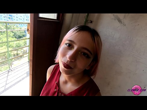 ❤️ Studente jutekliska sūc svešinieku ārzemēs - sperma uz viņa sejas ❤️ Super sekss pie mums